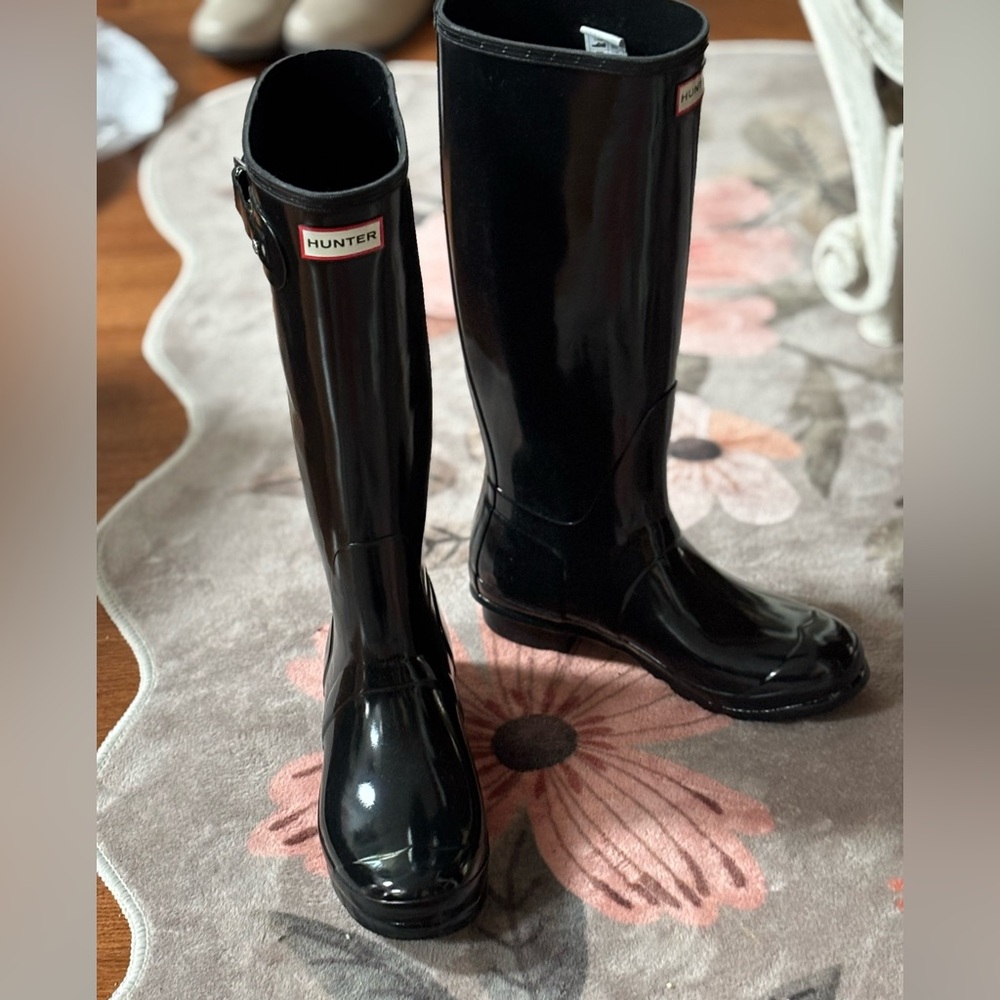 Hunter Original Tall Gloss Black Rain Boots